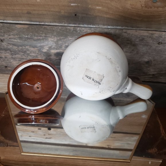 Small Covered Stoneware Soup/Bean Pot with handle. - Picture 2 of 13